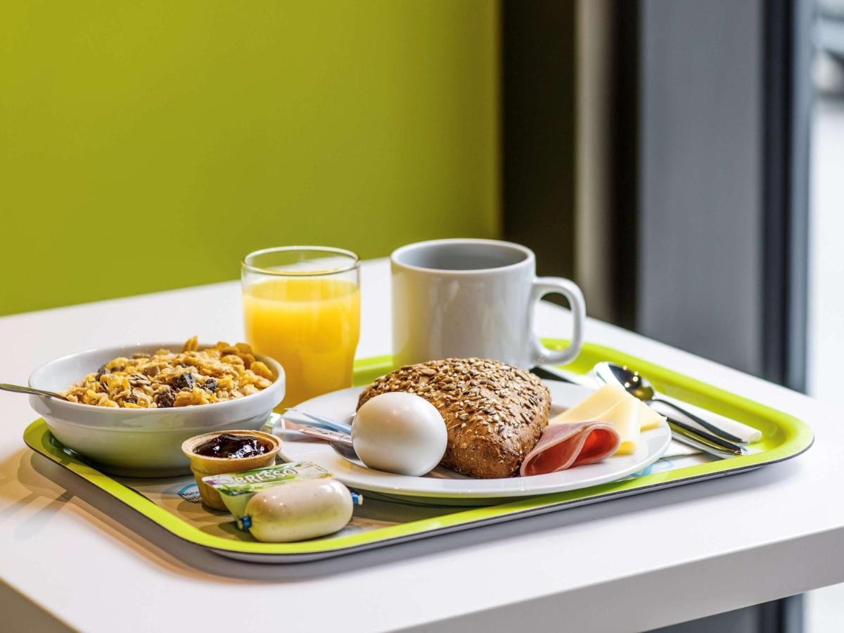 Ibis Budget Newport Екстер'єр фото