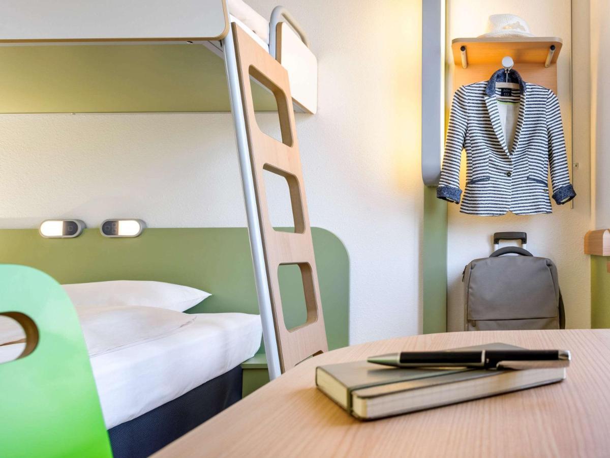 Ibis Budget Newport Екстер'єр фото