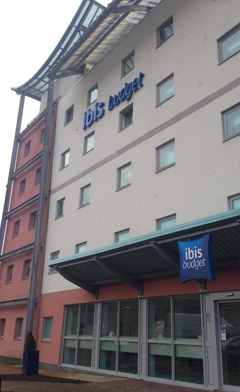 Готель Ibis Budget Newport Екстер'єр фото