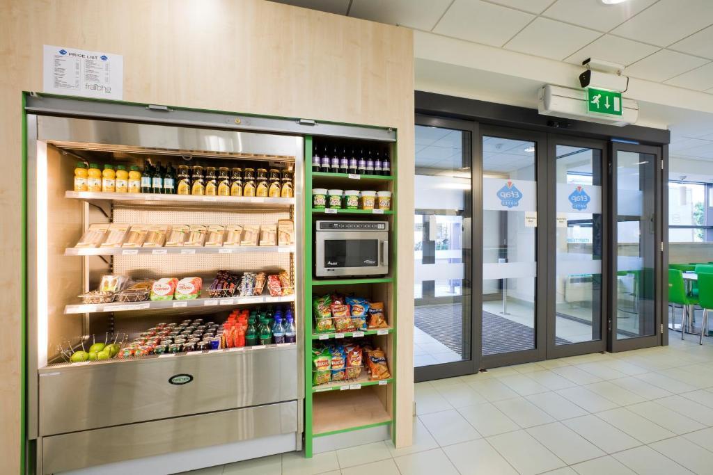 Ibis Budget Newport Екстер'єр фото