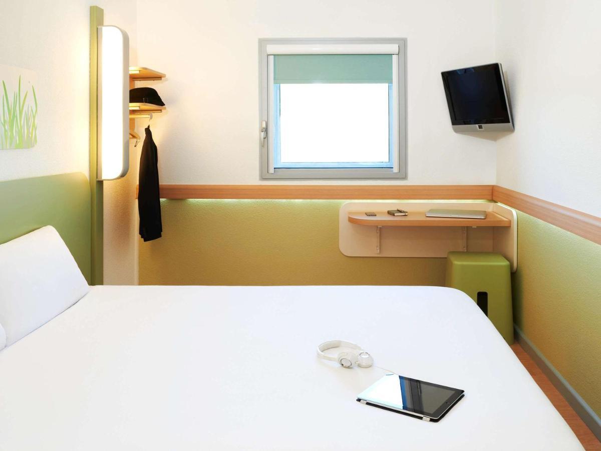 Ibis Budget Newport Екстер'єр фото